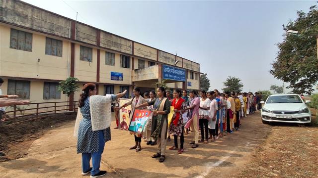 Governments Naveen College Bori- "संविधान की प्रस्तावना" का पठन-2025-26